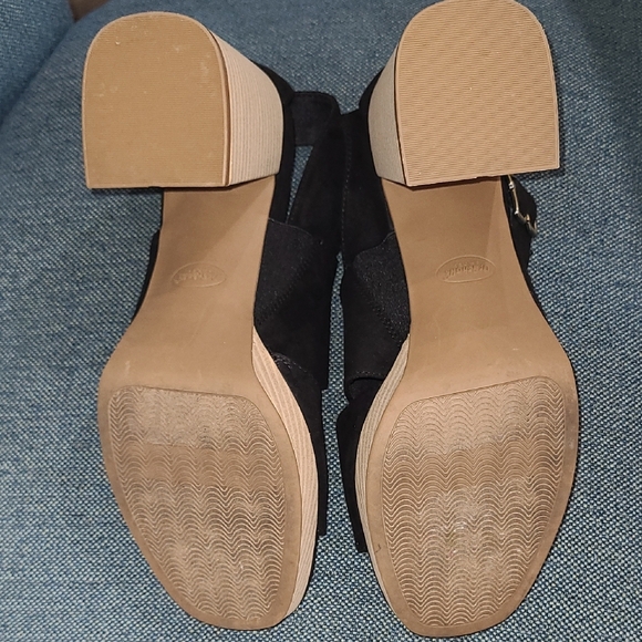 Dr. Scholl's Maya Wedge Strappy Black Sandals - Picture 3 of 9